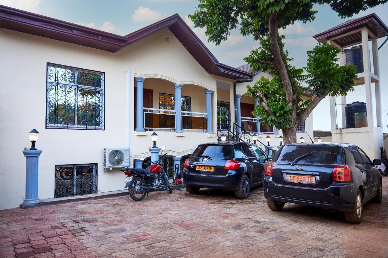 Residence Noumsi Yaoundé Eksteriør billede